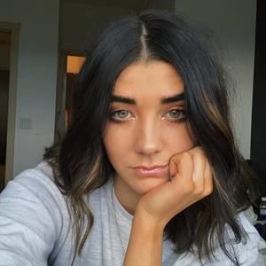 Meet your Posher, Andie